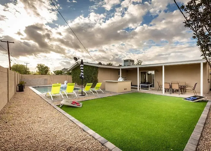 Holiday home Sunhaven - Private Heated Pool - Walk To Old Town