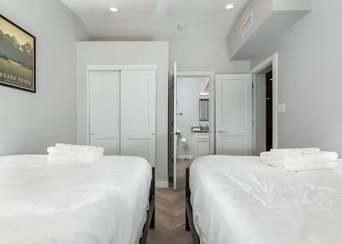 Sunhaven - Private Heated Pool - Walk To Old Town Holiday home Scottsdale