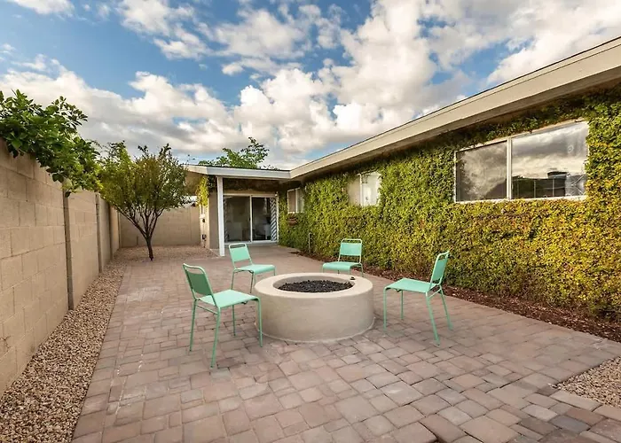 Holiday home Sunhaven - Private Heated Pool - Walk To Old Town